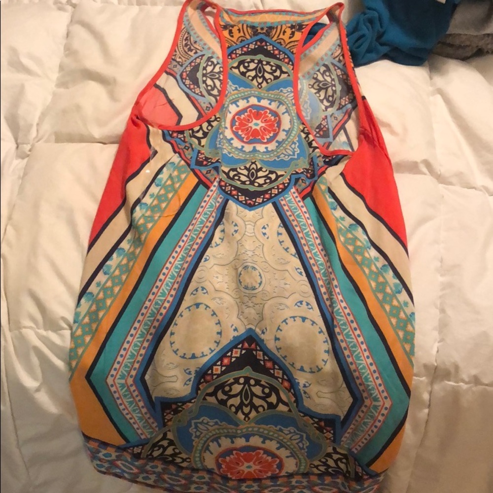 Patterned Top - Picture 2 of 2